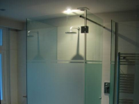 cabine de douche en aluminium