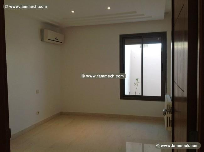  Appartement S+3 très haut standing avec piscine