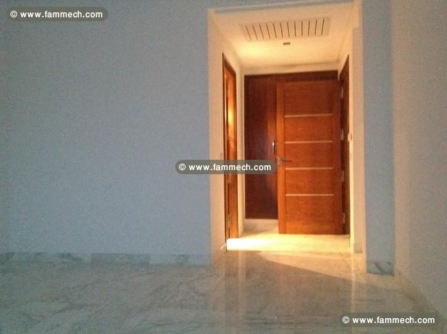  AppartementS+4 Très haut standing/ 1800 dt / mois