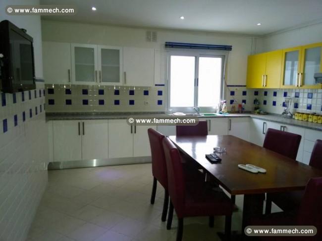 Lumineux appartement meublé