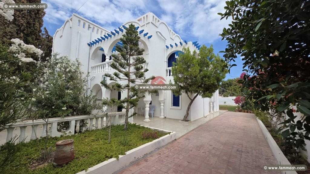  POUR INVESTISSEMENT LOCATIF À DJERBA ZT-RÉF V720
