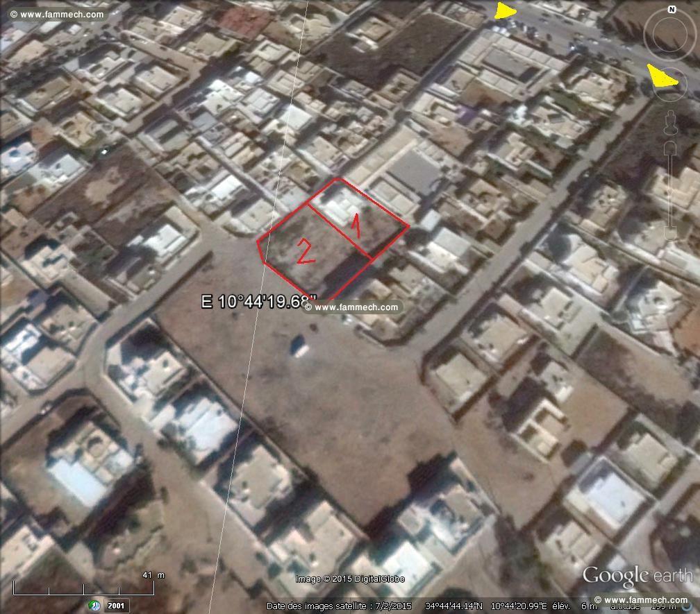  Terrain de 747 m² avec maison Route EL AIN km 2