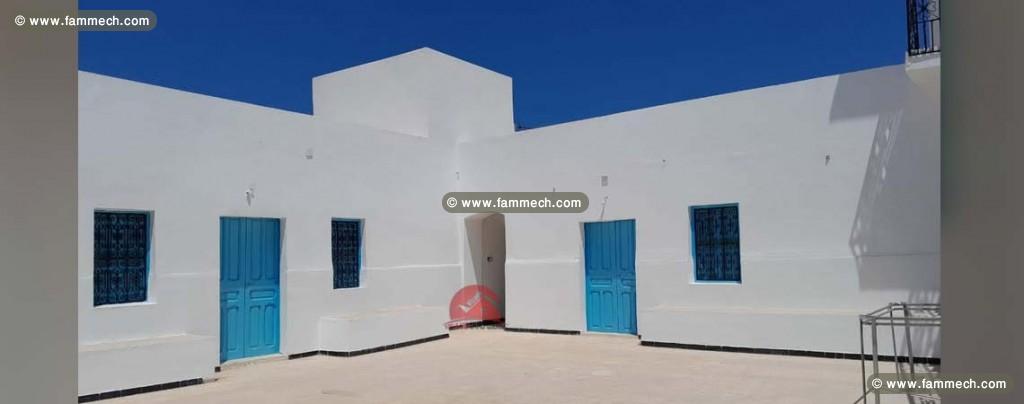  UN HOUCH TYPIQUE À HOUMT SOUK DJERBA - RÉF L769