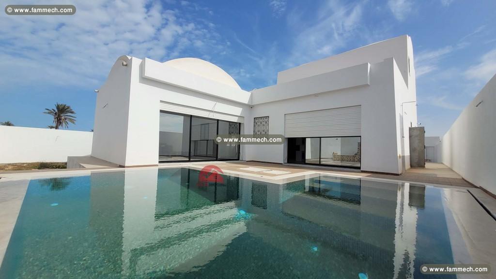  VILLA AVEC PISCINE À DJERBA MIDOUN  ZU - RÉF V683