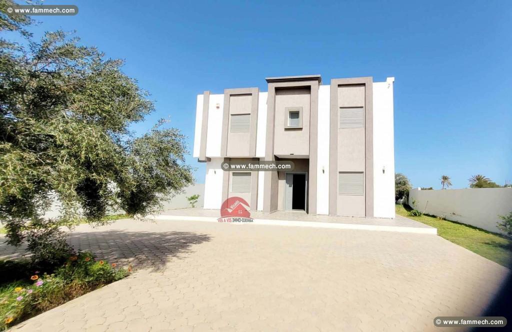  VILLA AVEC PISCINE À TEMLEL DJERBA MIDOUN-RÉF V67
