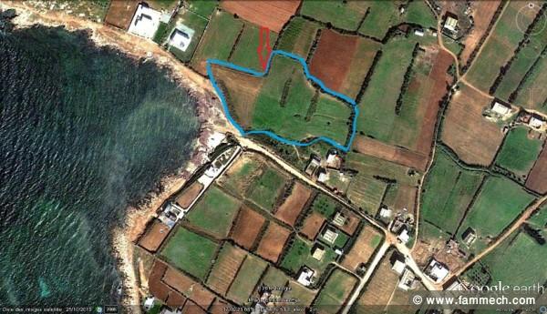 1400m2 pied dans l'eau 