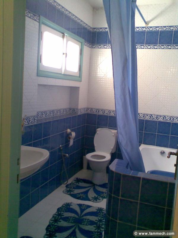 Rdc de villa meublé à la marsa pour le mois de MAI