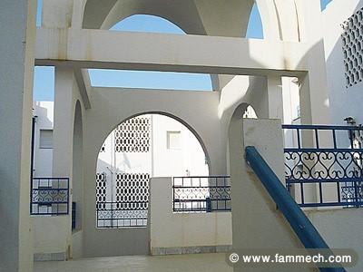 A LA SEMAINE APPART. 4 PERSONNES TBON ETAT A HAMMAMET