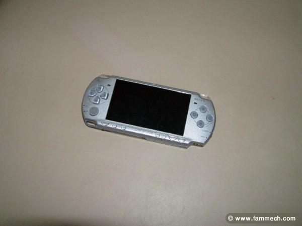 PSP Slim\Lite 3000 + UMD PES 2009