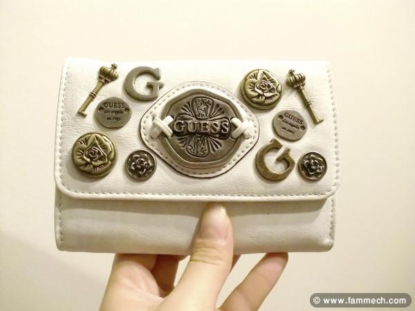 GUESS:Portefeuilles importés 
