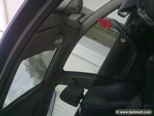 A vendre une megane diesel couleur noir