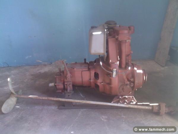 moteur de bateau