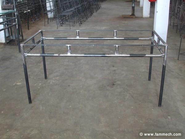 Vends 01 lot de 60 chassis tables +360 chaises fer
