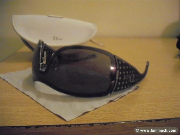 a vendre lunettes de soleil pour femmes de marque.