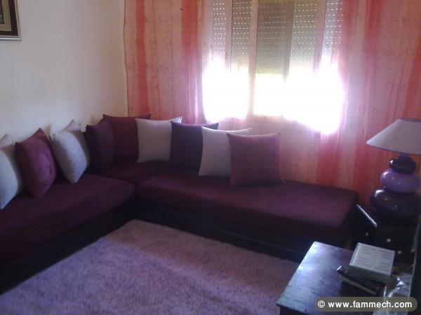 ensemble: salon de coin+abajour+rideau