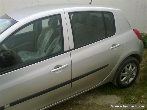 a vendre clio 3 toute options