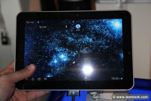 Tablette Samsung Galaxy 8.9 - Wifi - 16 Go 