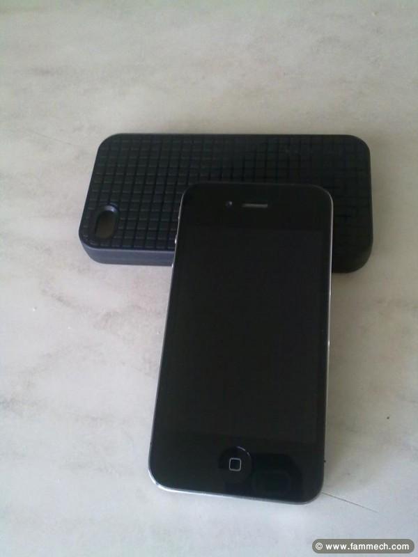 Iphone 4 32gb présque neuf