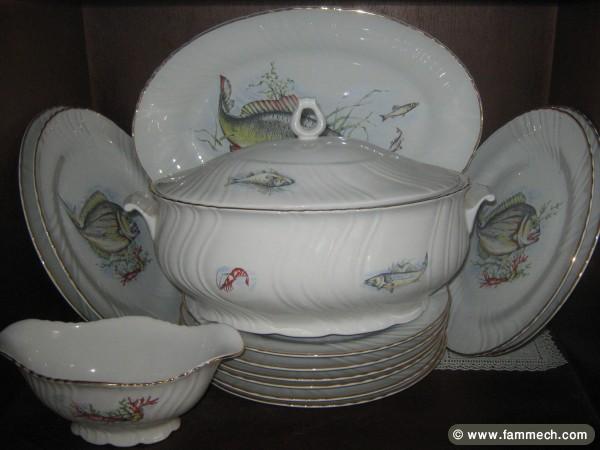 service a table motif poisson+friteuse gratuite