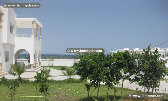 coquette villa meublée vue sur mer