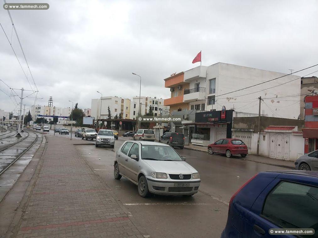 À VENDRE UN LOCAL COMMERCIAL EL MOUROUJ 3