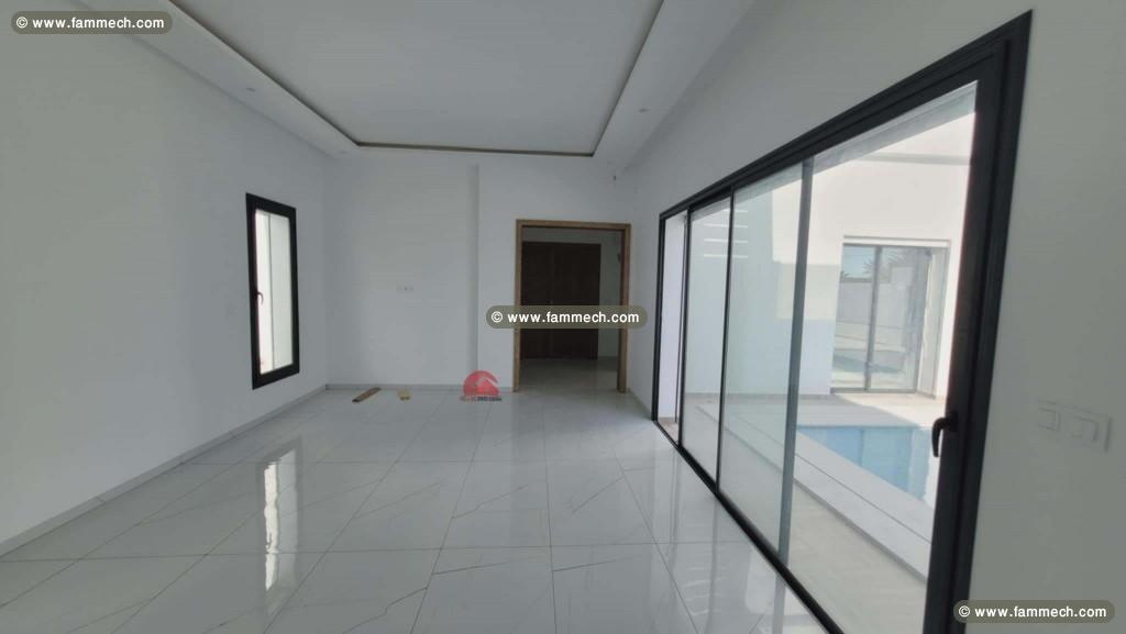 VILLA AVEC PISCINE À MEZRAYA DJERBA - RÉF V620