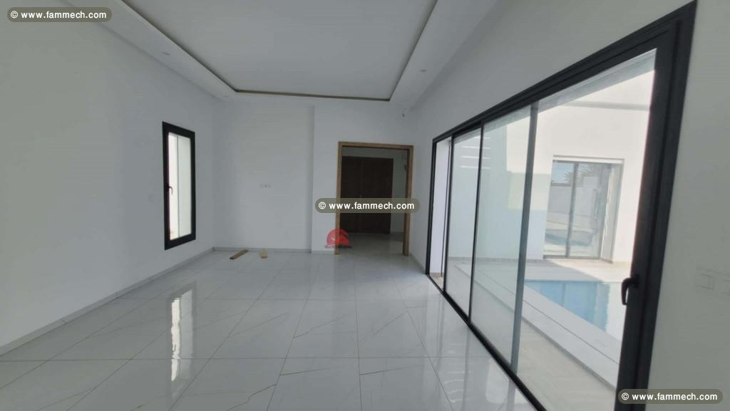 VENTE VILLA AVEC PISCINE À MEZRAYA DJERBA-RÉF V620