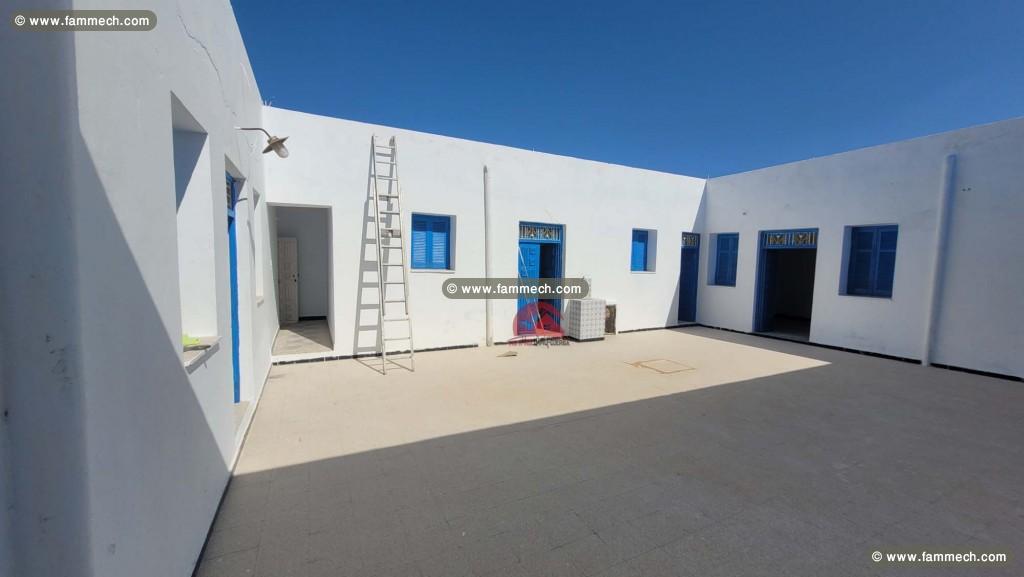 HOUCH TYPIQUE À HOUMT SOUK DJERBA ZU-RÉF H708