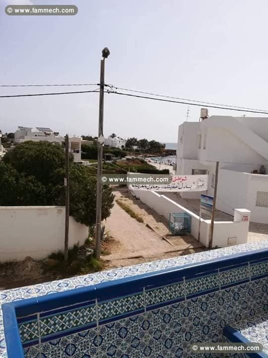 a louer étage de villa s+3 vue mer plage fatha 