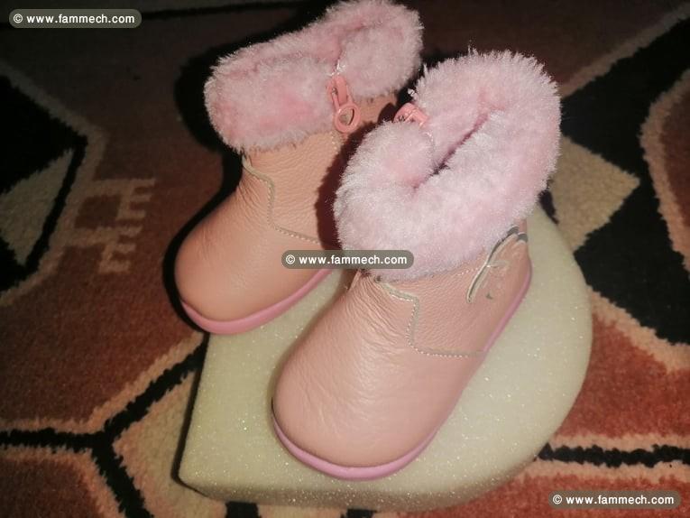 A vendre chaussures pour  bébé fille