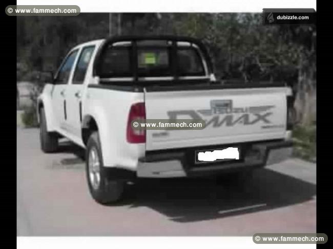 A vendre Dmax 4 porte modele 2010 importe du qatar