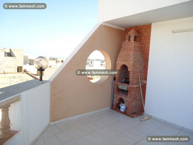 A vendre immeuble a bouhjar centre ville