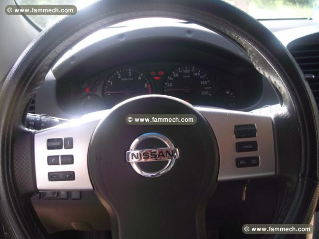 A vendre Nissan Navara en Bonn Etat 