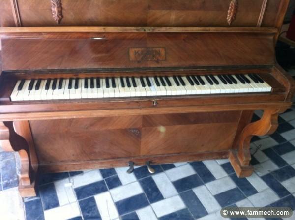 a vendre piano klein paris antique en tres bon etat