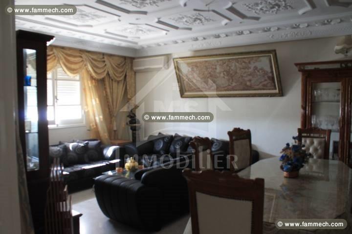 à vendre un étage de villa S+4 à NABEUL  51333131