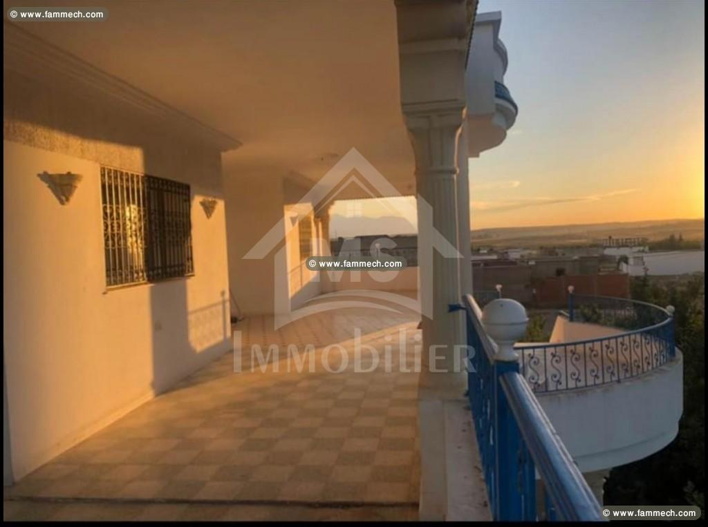 à Vendre une Belle Villa S+5 à Hammamet Sud