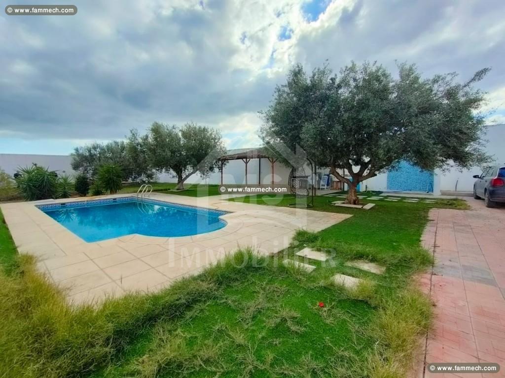 à vendre une villa à HAMMAMET SUD 51333131