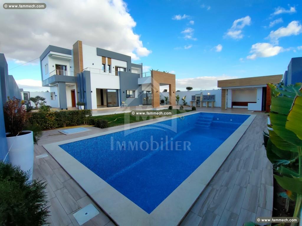 à vendre une villa S+4 à SIDI HAMMAD 51333131