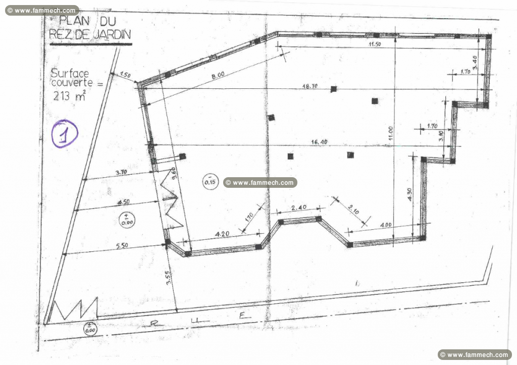 A vendre une villa semi-finie composée de 3 niveau