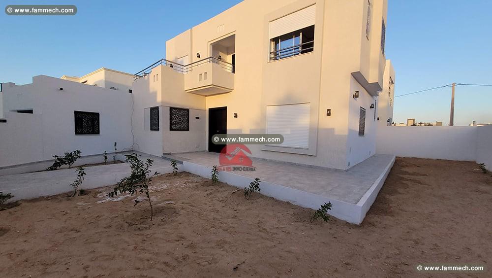 A VENDRE VILLA NEUVE AVEC 4 CHAMBRES - RÉF V559