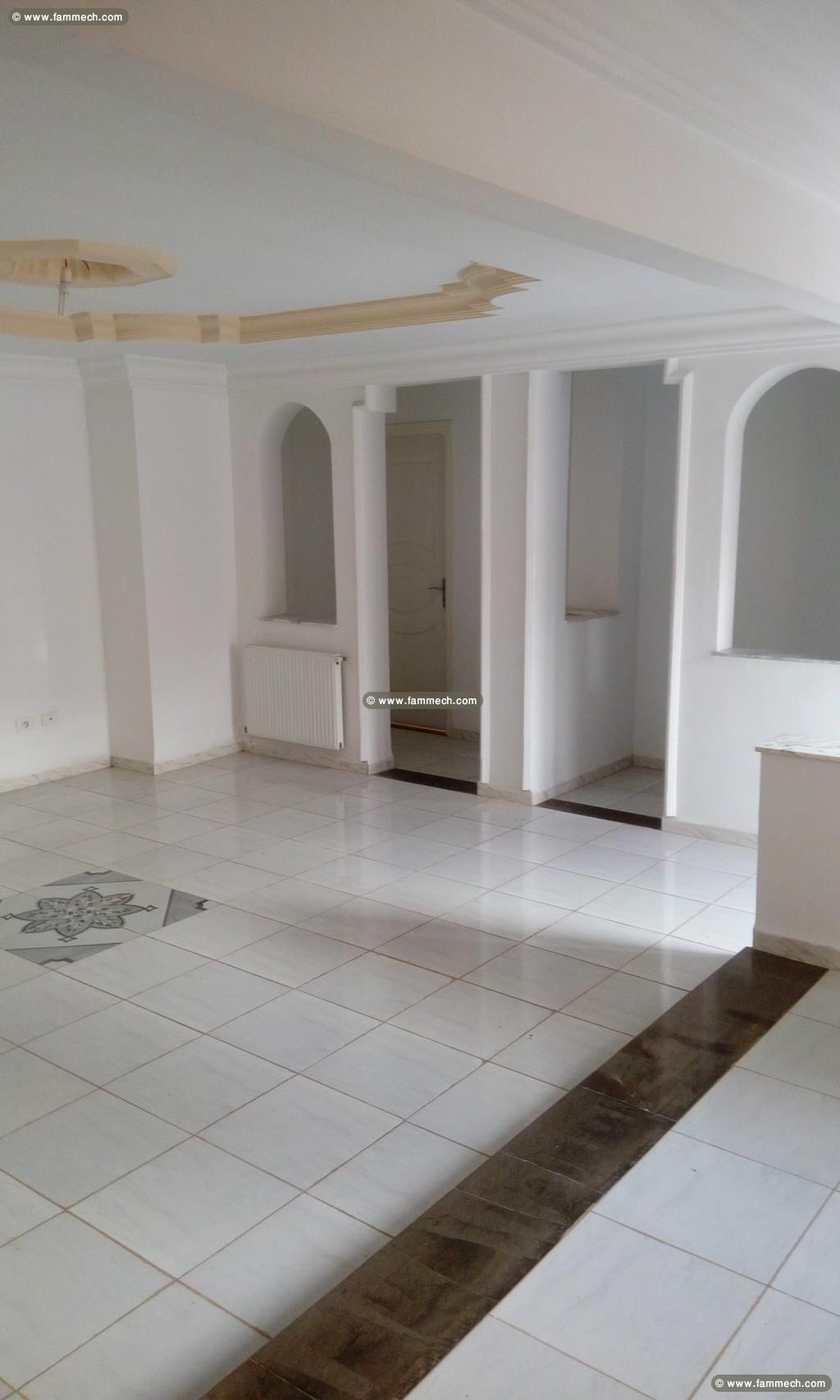 alouer etage de villa s+2