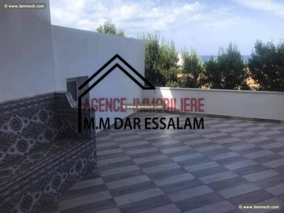 appartement avec un studio à vendre