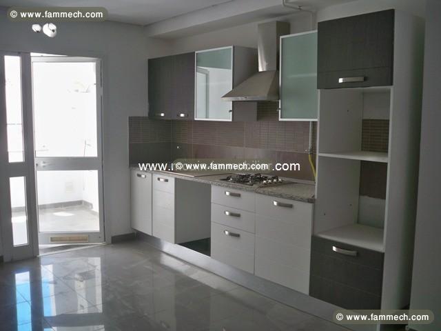 Appartement El Mahrajenne réf AV811 Menzeh 2  