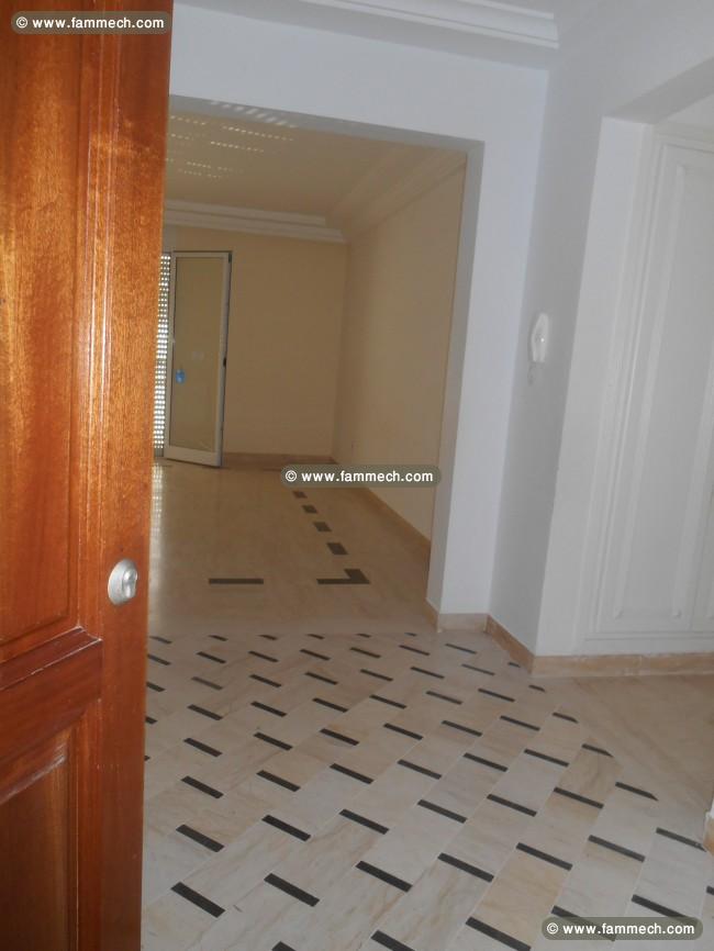 Appartement face carrefourmarket Riadh el andalous