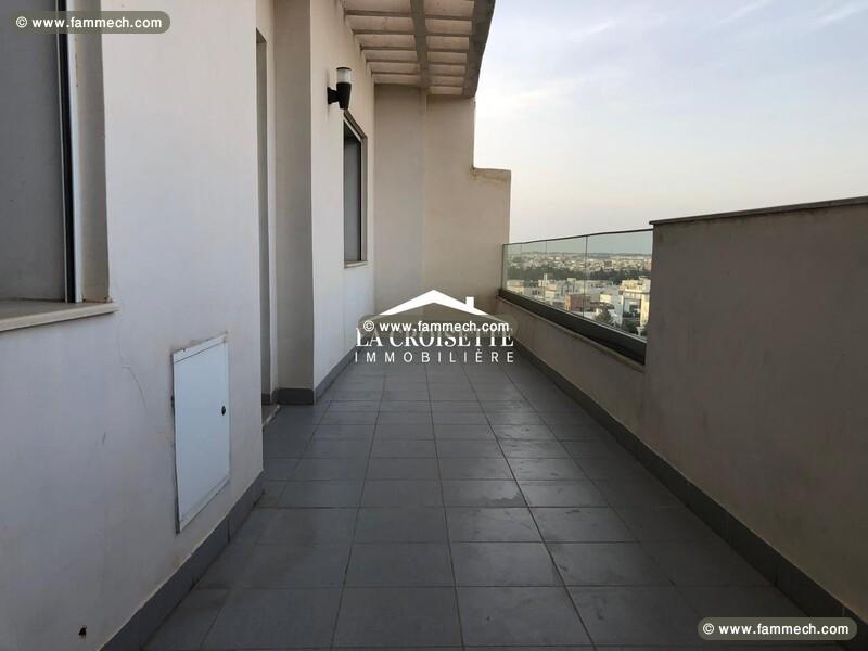 Appartement S+2 avec terrasse à Ain Zaghouan Nord 