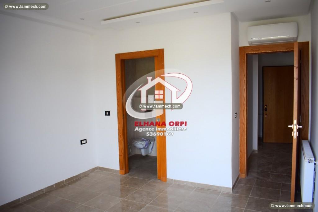 appartement s+2 vue sur mer et pied dans l’eau 