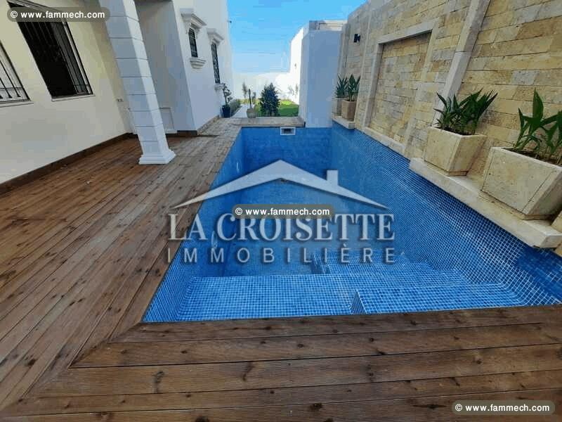 Appartement S+4 avec jardin et piscine à La Soukra