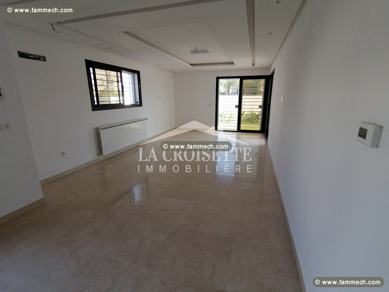 Appartement S+4 avec terrasse à La Soukra  ZAL0574