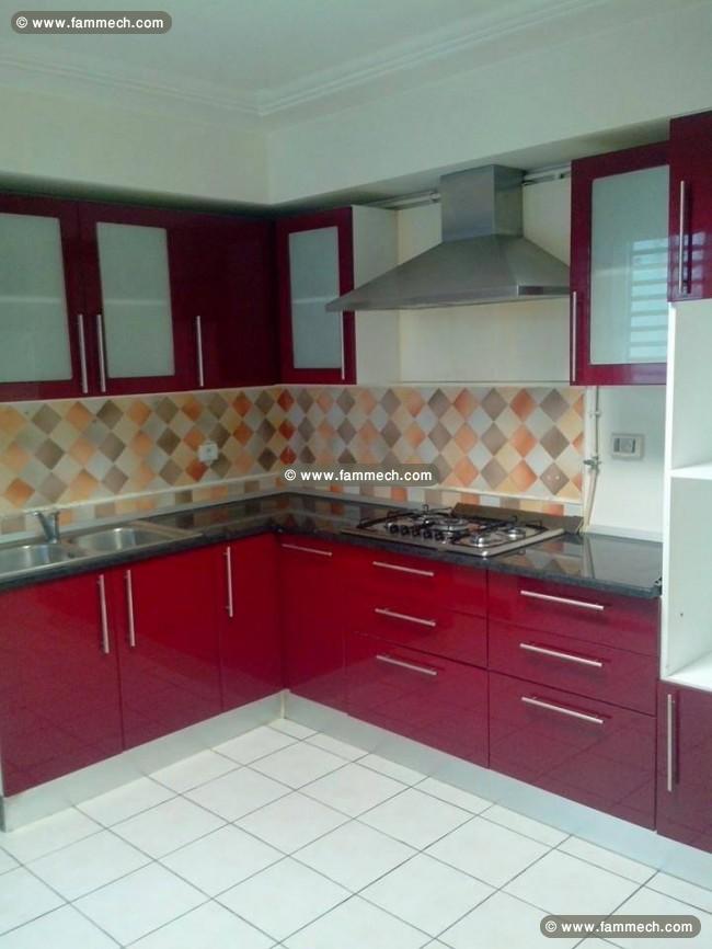 Appartement S+3 de haut standing à RIADH LANDALOUS