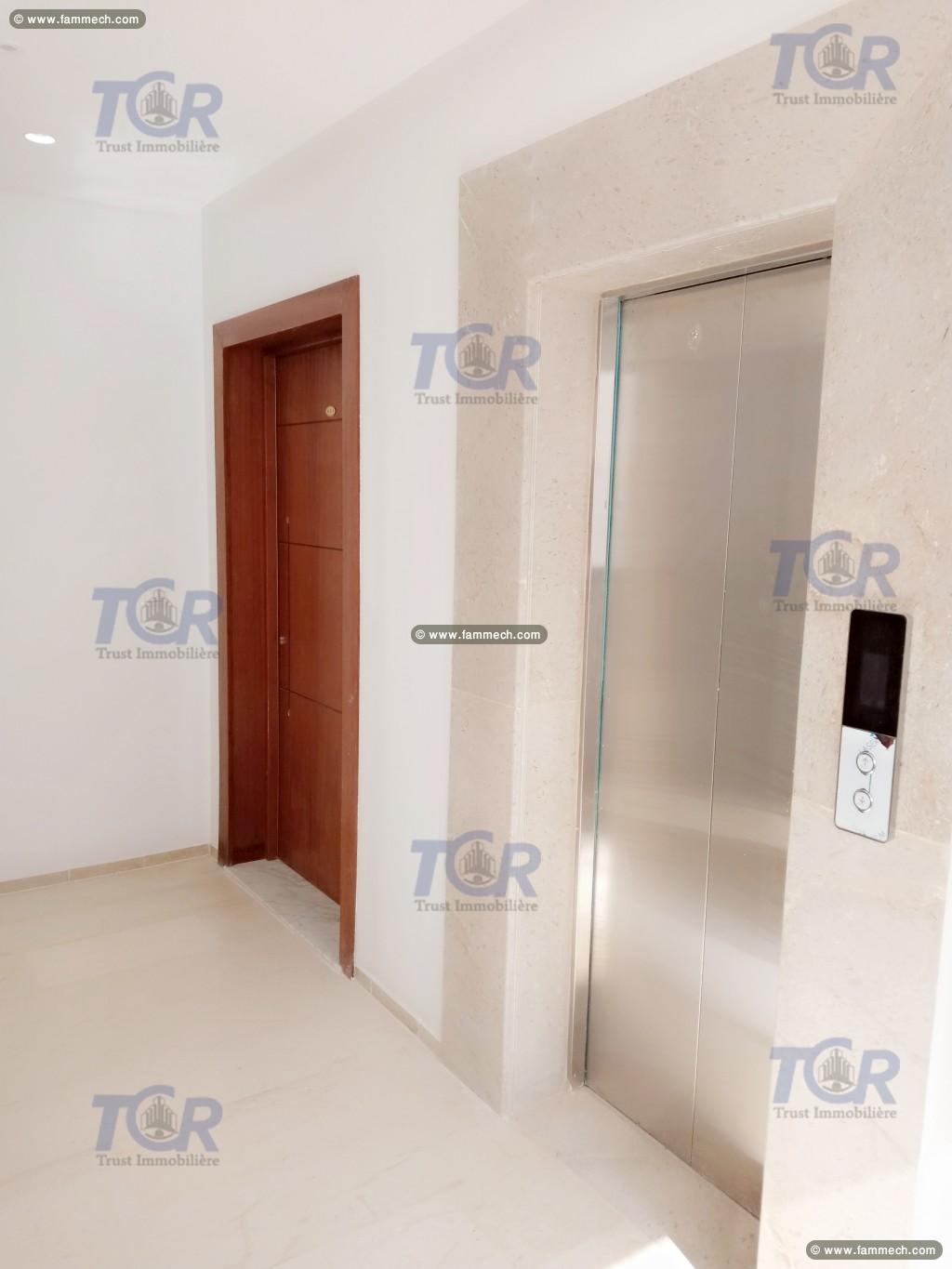 APPARTEMENTS LUXUEUX DE HAUT STANDING À CHOTRANA